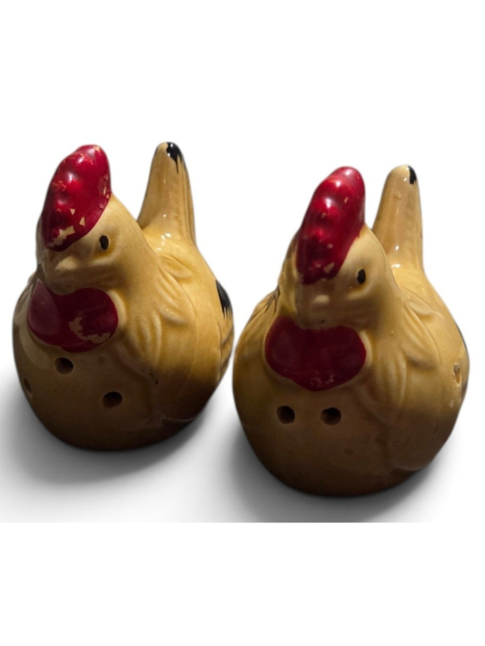 Vintage Ceramic Hen Chicken Salt & Pepper Shaker Set 2pc Yellow Red Black